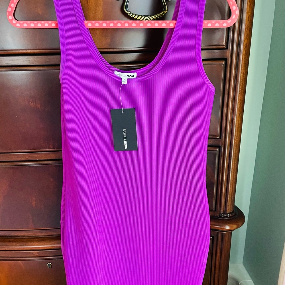 Dress - Picture 4 of 4